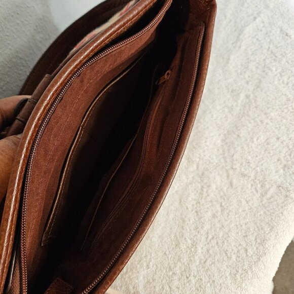 ETIENNE AIGNER WOMEN'S SHOULDER BAG RED, BLUE ,TAN CLASSIC PRINT MEDIUM SIZE - Picture 5 of 5